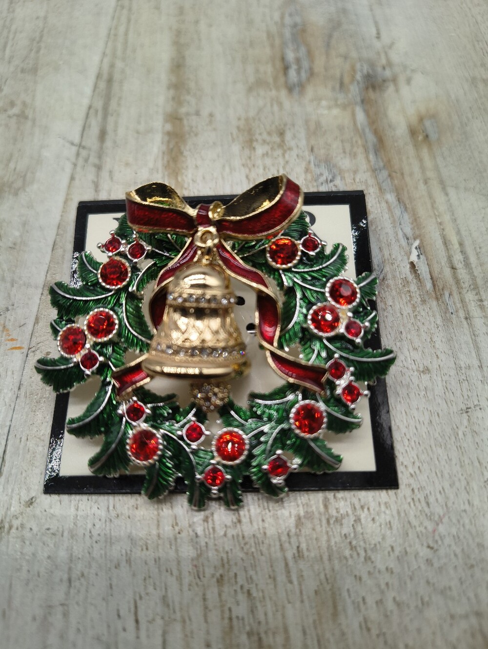 🎄Napier Christmas Wreath Pin